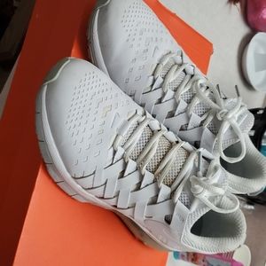 Nike finger trap size 10.5